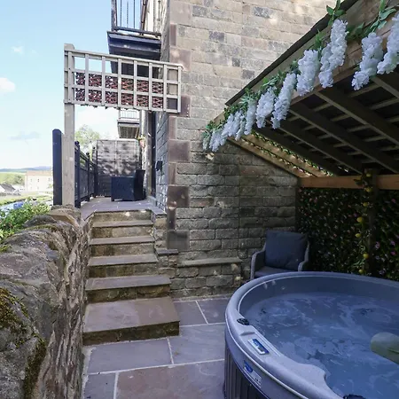 펜션 Waters Edge Lock View 스킵턴