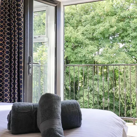 Waters Edge Lock View *