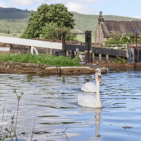 Waters Edge Lock View 펜션 *