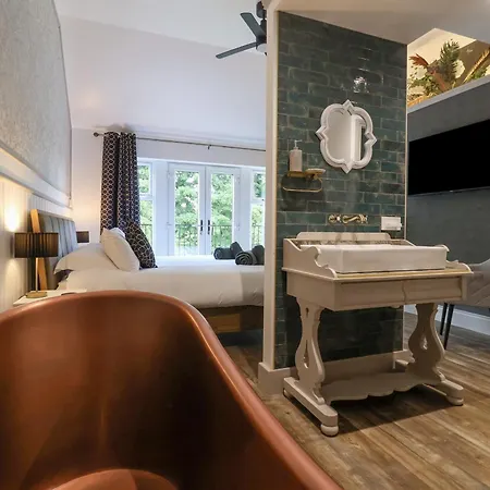 Waters Edge Lock View בית נופש סקיפטון