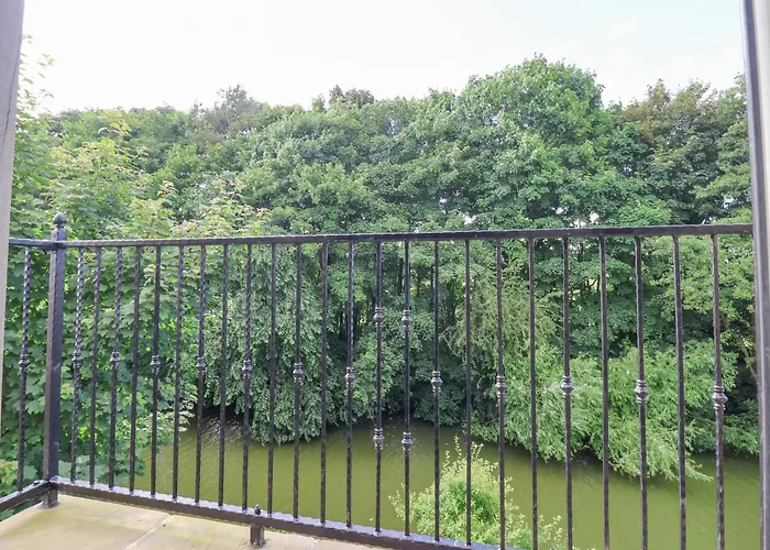 Waters Edge Lock View *