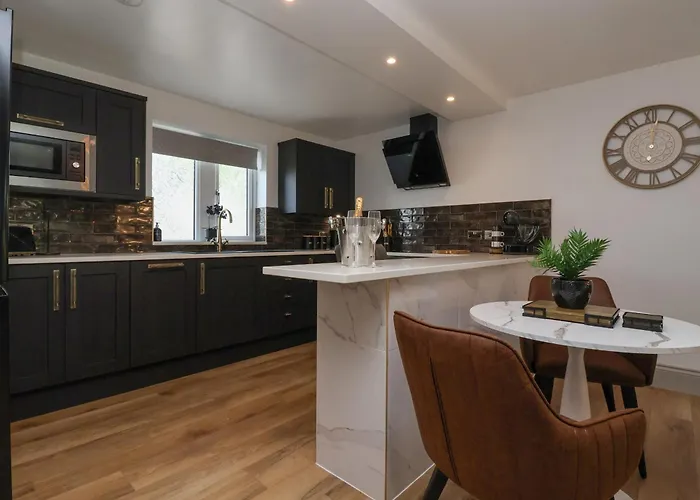 펜션 Waters Edge Lock View 스킵턴